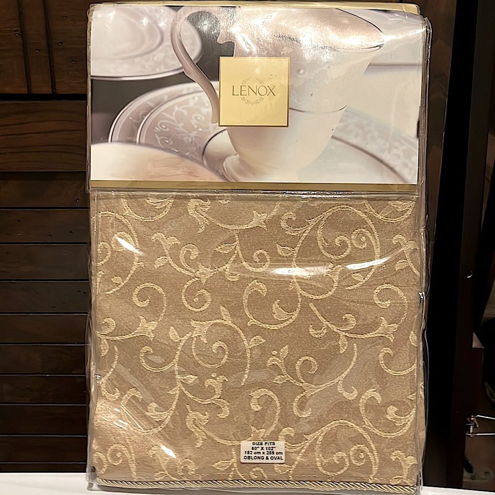 Lenox Opal Innocence Gold Tablecloth. 60”X102” Oblong and Oval